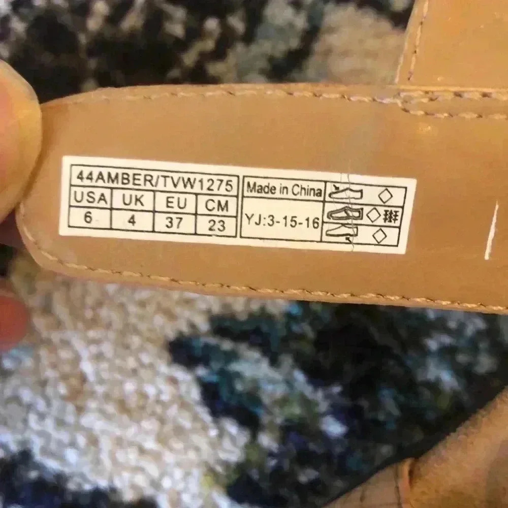 VIONIC Amber Adjustable Gold Cork Sandals - Picture 3 of 13